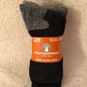 4 pairs of wool socks